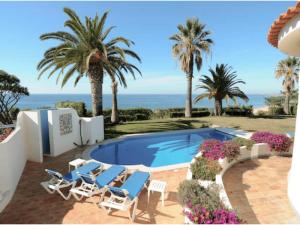 Φωτογραφία από το άλμπουμ του Villa Do Lobo Ocean View 5 Bedrooms Sensational Sea Views Private Pool σε Almancil +21 φωτογραφίες