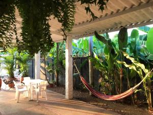 Κήπος έξω από το Casa Villa Rosita con piscina privada!