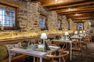 Restaurace v ubytování Nestalp Malga Campo