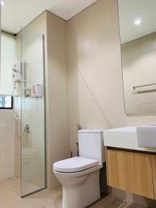 Ένα μπάνιο στο Dainty Homes at i-City WiFi TV Box and 1 Carpark