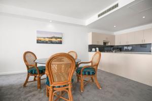 Kuchyň nebo kuchyňský kout v ubytování Ocean Views Unit 15 + 7 fotografií