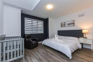 Imagine din galeria proprietății Modern 4br Retreat King Bedsworkspacenear în Milton