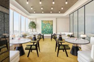 Istumisnurk majutusasutuses Shangri-La Nanshan, Shenzhen, Stay for 2 consecutive nights and enjoy breakfast