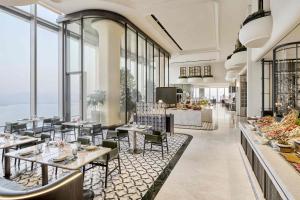 Istumisnurk majutusasutuses Shangri-La Nanshan, Shenzhen, Stay for 2 consecutive nights and enjoy breakfast