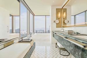Foto sihtkohas Shenzhen asuva majutusasutuse Shangri-La Nanshan, Shenzhen, Stay for 2 consecutive nights and enjoy breakfast galeriist
