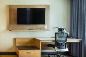 TV a/nebo společenská místnost v ubytování Quality Inn & Suites