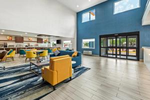 Posezení v ubytování Comfort Suites Longview North