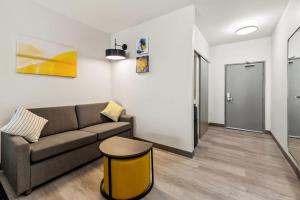 Posezení v ubytování Comfort Suites Longview North