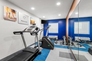 Fitness centrum a/nebo fitness zařízení v ubytování Comfort Suites Longview North