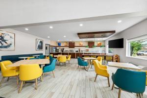 Posezení v ubytování Comfort Suites Longview North