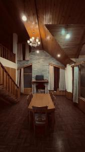 ภาพในคลังภาพของ The Northwood Cottages Manali ในมะนาลี