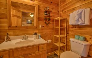 Koupelna v ubytování Bear Necessities + 27 fotografií