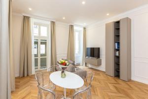 Μια τηλεόραση ή/και κέντρο ψυχαγωγίας στο Casa Castellino