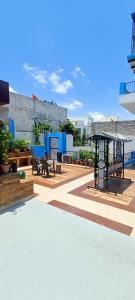 Το κτήριο όπου στεγάζεται  το δωμάτιο σε οικογενειακή κατοικία