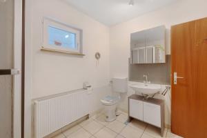 Koupelna v ubytování Ferienwohnung Schwäbische Alb + 20 fotografií