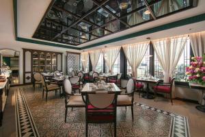 Posezení v ubytování La Mejor Indochine Hotel
