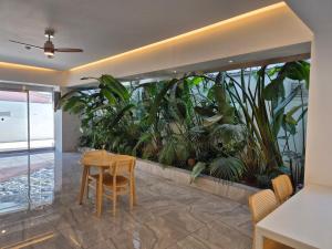 Bazén v ubytování Shire Hotel Busan Station nebo v jeho okolí