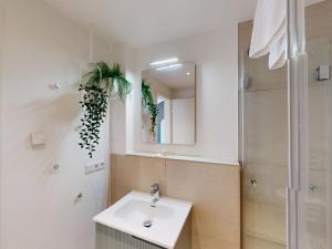 Un baño de Lighthouse Duhner Spitze - W03 15 fotos más