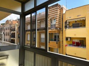 A balcony or terrace at Habitación Individual con terraza