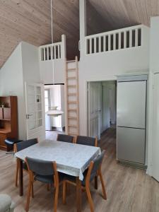 Una cocina o cocineta en Bondehuset