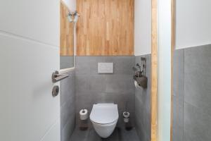 Koupelna v ubytování TinyGreens B & B