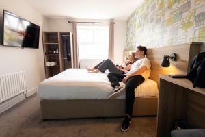 Μια τηλεόραση ή/και κέντρο ψυχαγωγίας στο The Camden Street Hotel +16 φωτογραφίες