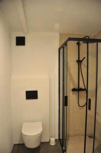 Un baño de Noortweghe GLAMPING