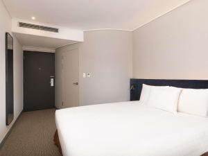 ibis Ambassador Seoul Insadong-Newly renovated in 2025にあるベッド