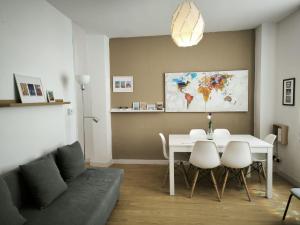 Posezení v ubytování FLORIT FLATS - The Ausias March Apartment + 14 fotografií