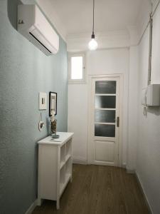 Kuchyň nebo kuchyňský kout v ubytování FLORIT FLATS - The Ausias March Apartment