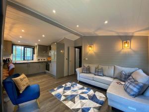 Χώρος καθιστικού στο L16 - Pet Friendly Penrhyn Spa