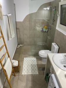 Ένα μπάνιο στο Villa Surf Ponti