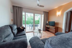 Gallery image of Villas Amarillas in Cala Santandria