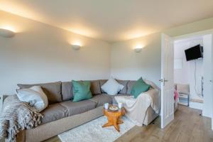 Χώρος καθιστικού στο 3 Bed in Corton oc-s32347