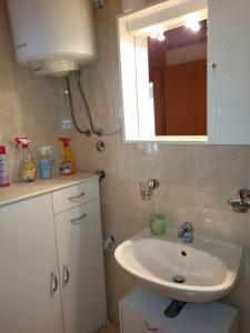 O baie la Apartment Algor 2 steps from the sea
