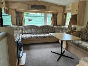 Holiday Lodge的休息区