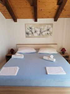 Katil atau katil-katil dalam bilik di Studio in Baric Draga I