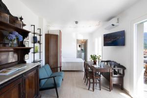 Μια τηλεόραση ή/και κέντρο ψυχαγωγίας στο Suite Federico