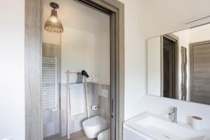 Ένα μπάνιο στο Suite Federico +26 φωτογραφίες