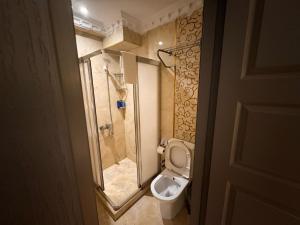 A bathroom at Blue Istanbul Hotel Taksim