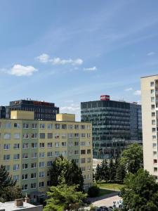 Το κτήριο όπου στεγάζεται  το διαμέρισμα