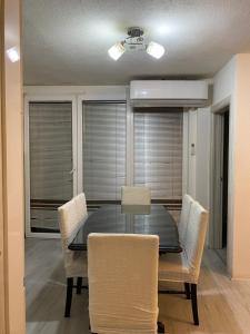 Ruang duduk di Marie apartments