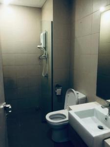 Koupelna v ubytování Manhattan Homes at i-City - WiFi TV Box & 1 Car Park