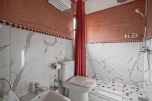 Kúpeľňa v ubytovaní Algilà Fes Riad Medina Charme Hotel