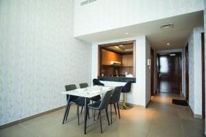 Χώρος καθιστικού στο High Class 1bhk Business bay Marasi Drive Dubai