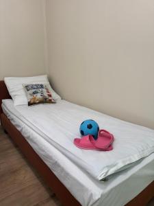 Łóżko lub łóżka w pokoju w obiekcie Pokoje Gościnne Standard
