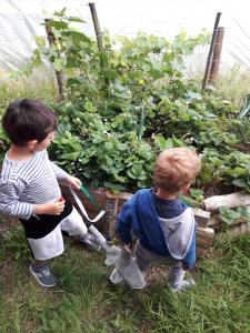 Deti v ubytovaní Terre et Eau - Gîte avec chambre complémentaire