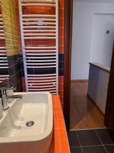 Koupelna v ubytování Villa in Elassona-Βίλα στην Ελασσόνα