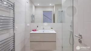 Ένα μπάνιο στο Apartamento Fairway +4 φωτογραφίες