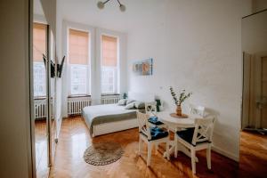 Ένα ή περισσότερα κρεβάτια σε δωμάτιο στο Photo and video Old factory view